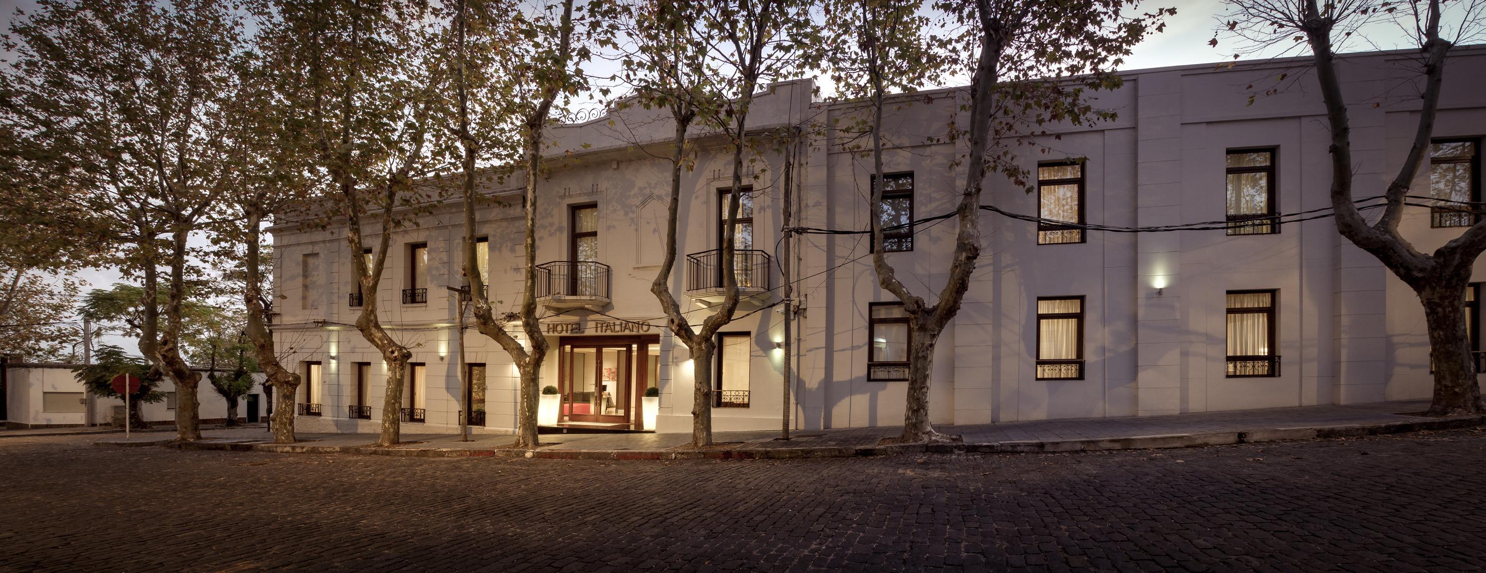 Hotel Italiano Colonia del Sacramento Exterior photo