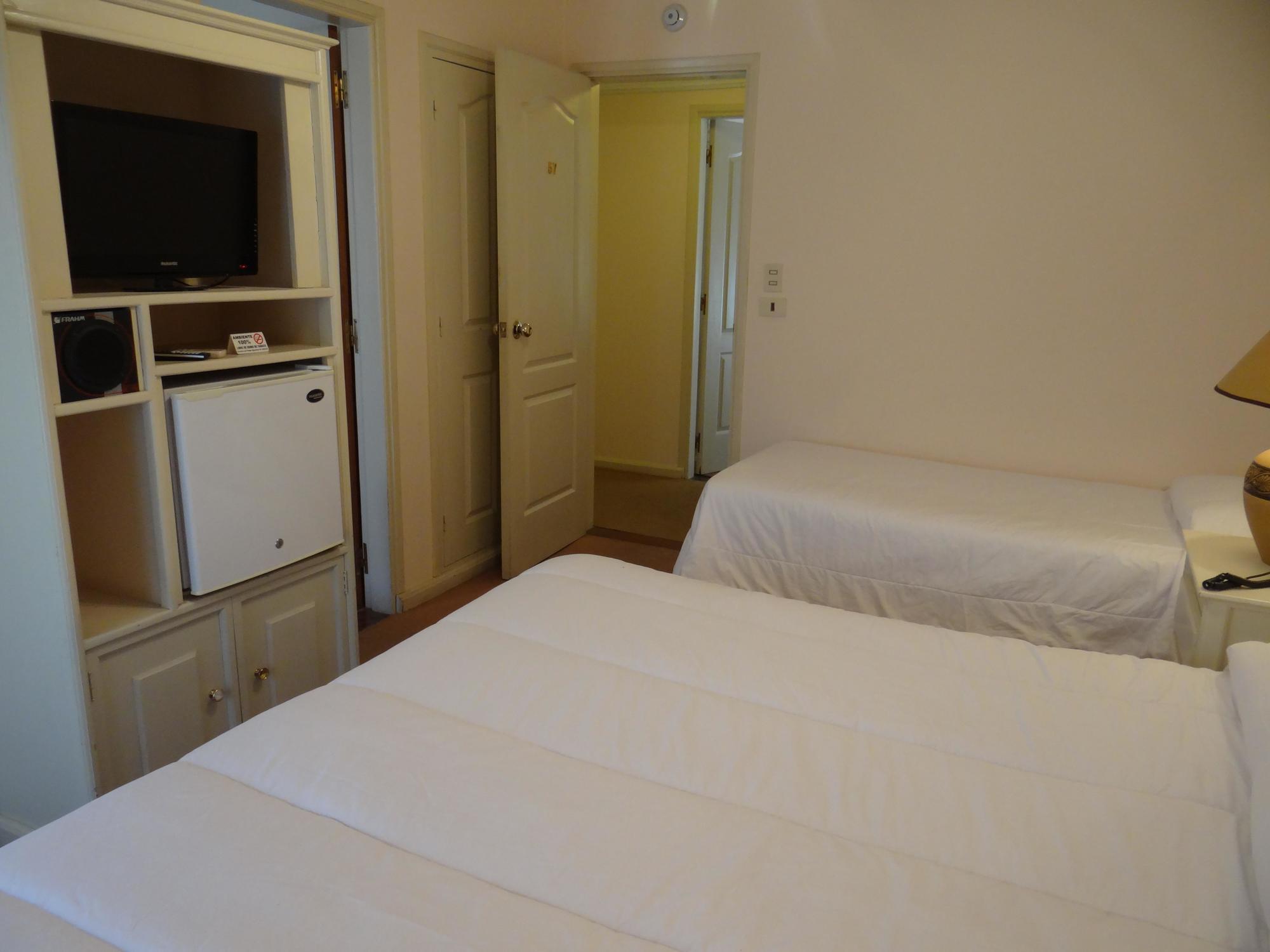 Hotel Italiano Colonia del Sacramento Exterior photo