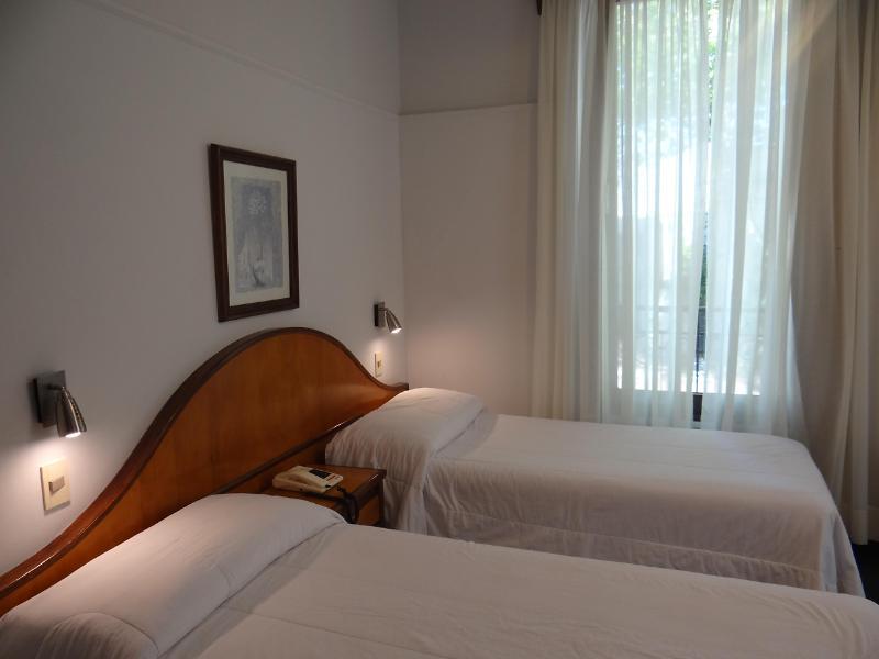 Hotel Italiano Colonia del Sacramento Exterior photo